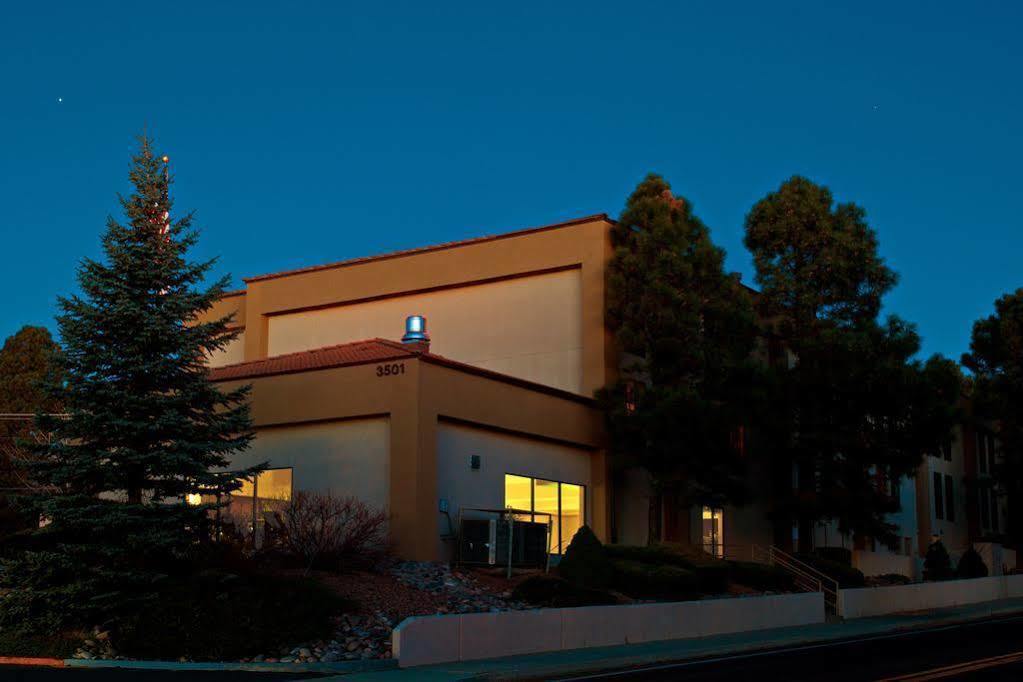 Country Inn & Suites By Radisson, Flagstaff, Az Екстер'єр фото